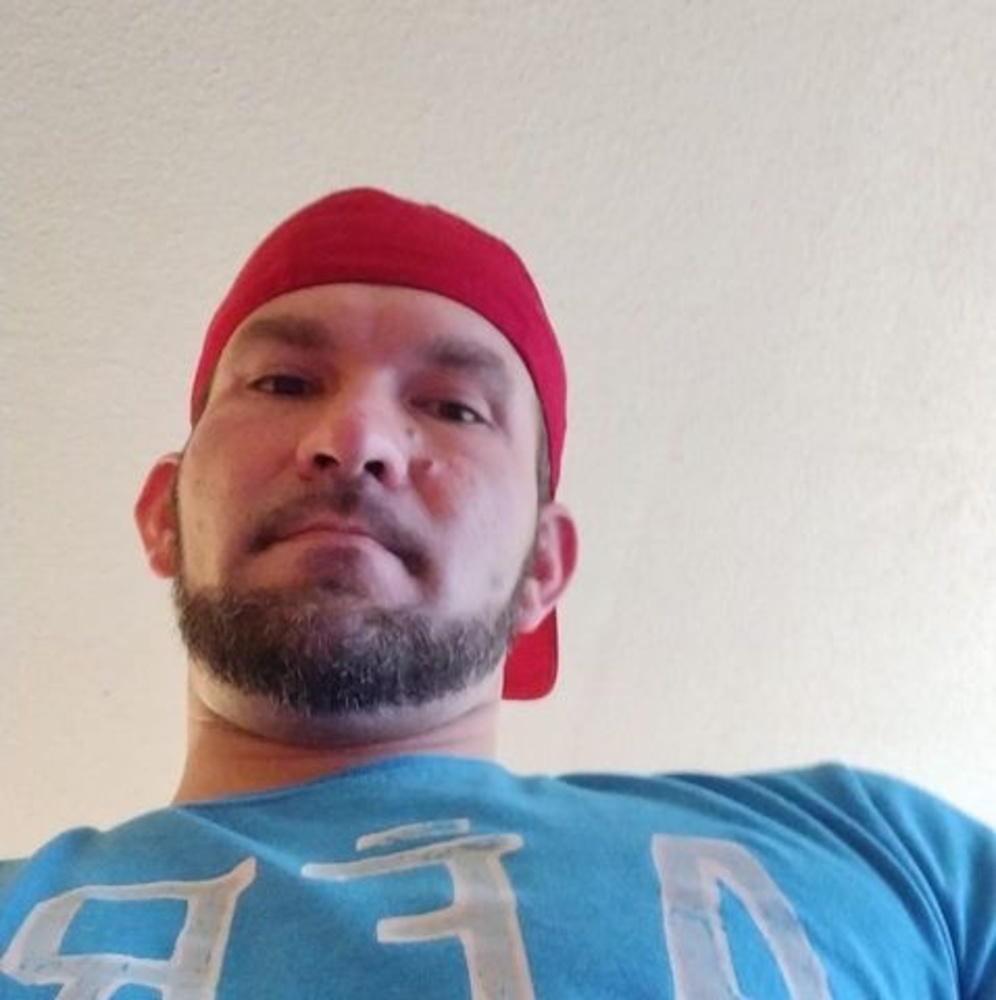 Meet your Posher, Lonny